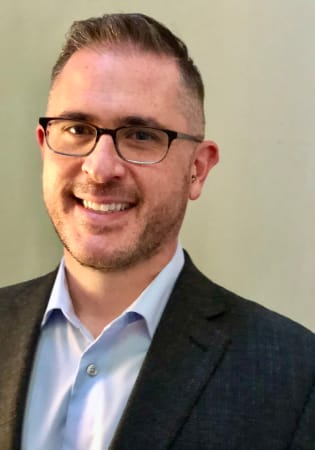 Bobby Kelly (he/him), MD, MPH, FAAFP
Clinical Advisor & Director of Education